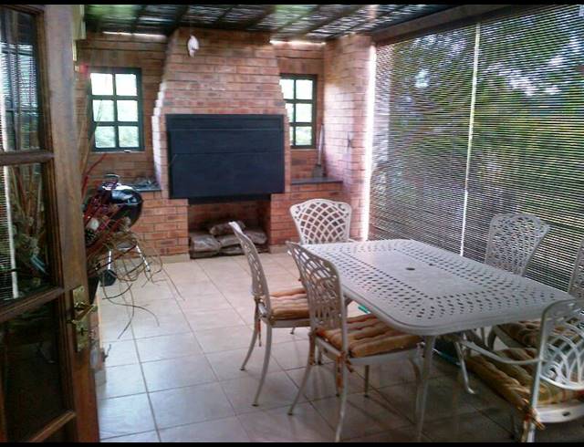 3 BEDROOM HOUSE RENTED IN CLIFTON HILL ESTATE